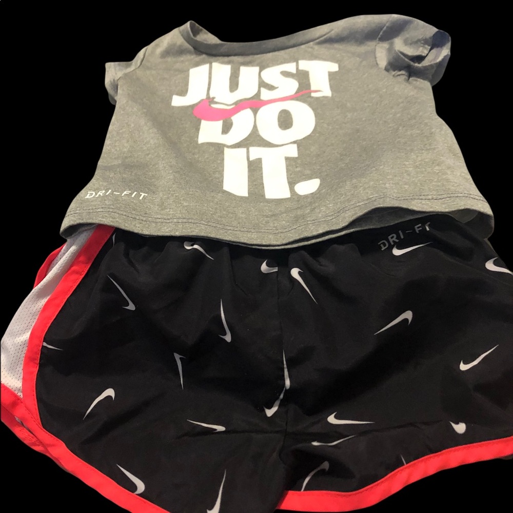 Nike shorts set